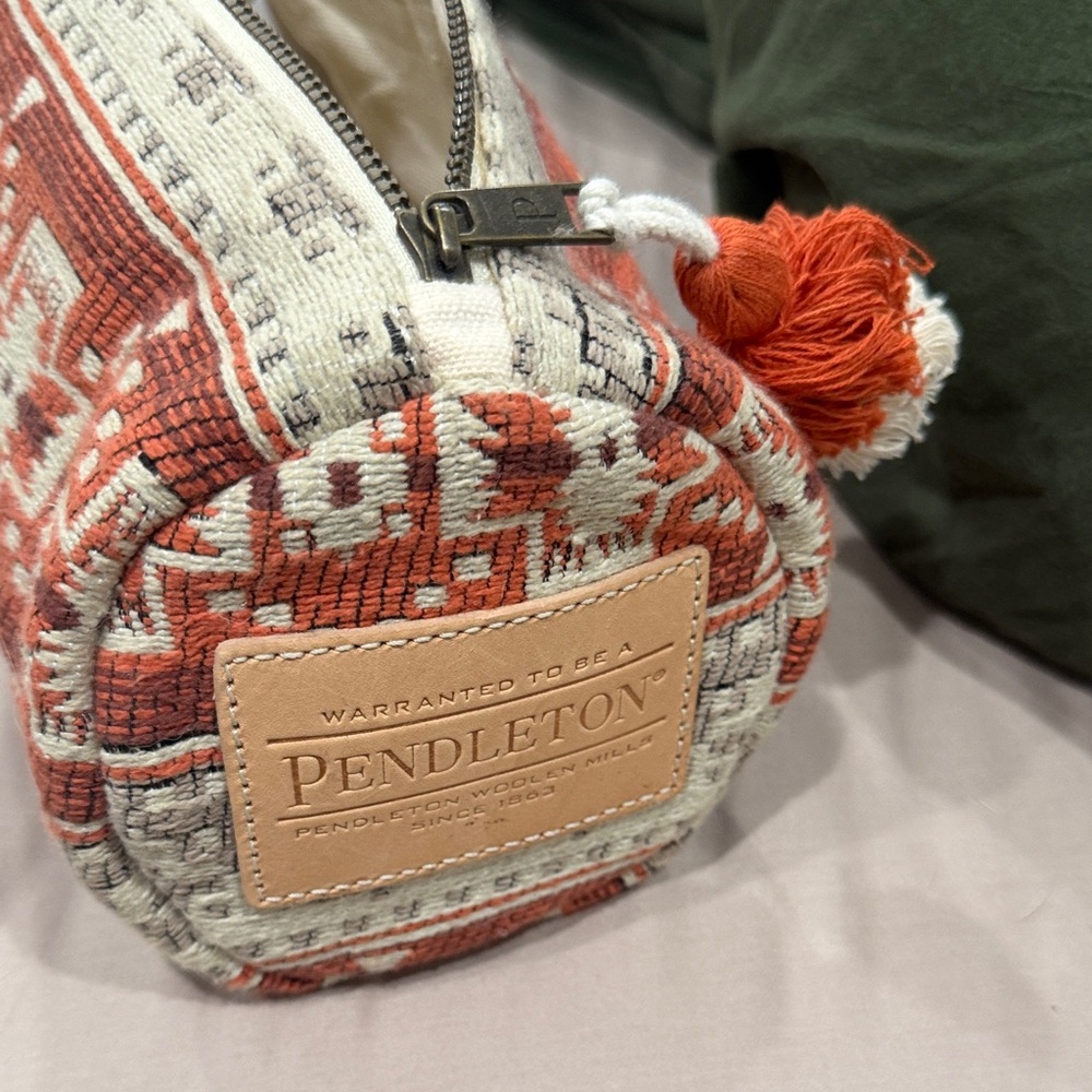 Pendleton Red and Cream Patterned Cosmetic Bag - image 2